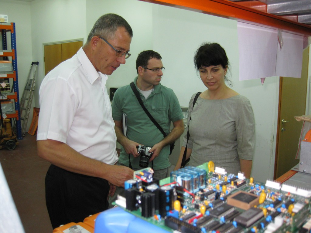 ח"כ וילף בביקור בחברת פאוורסיינס